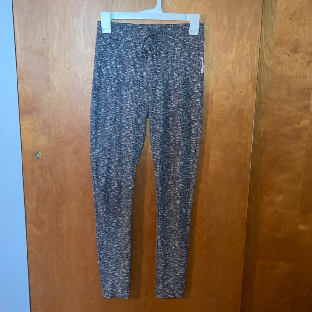 Gymshark lounge jogger/leggings. Size small.